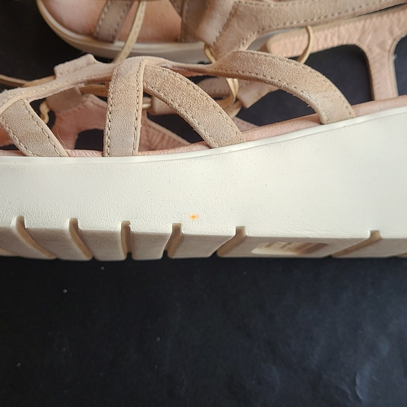 Johnston & Murphy Chastity Wedge Strappy Sandal - Picture 7 of 10